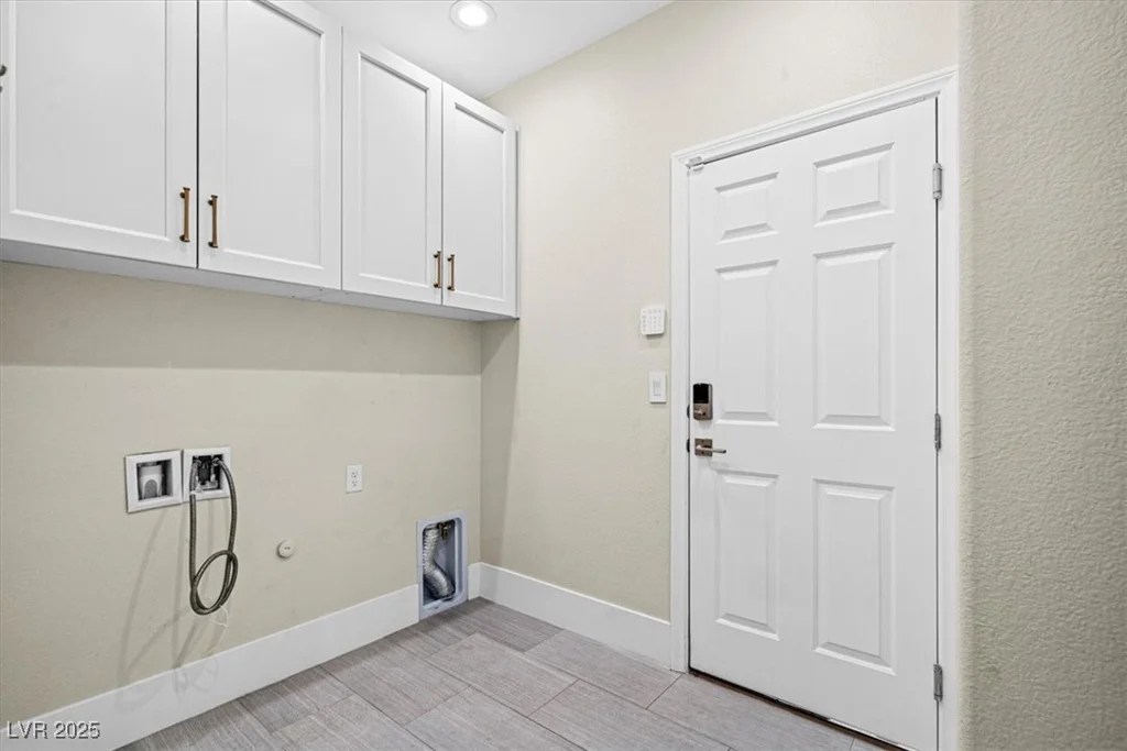 6335 Mount Eden, Las Vegas, NV 89139
