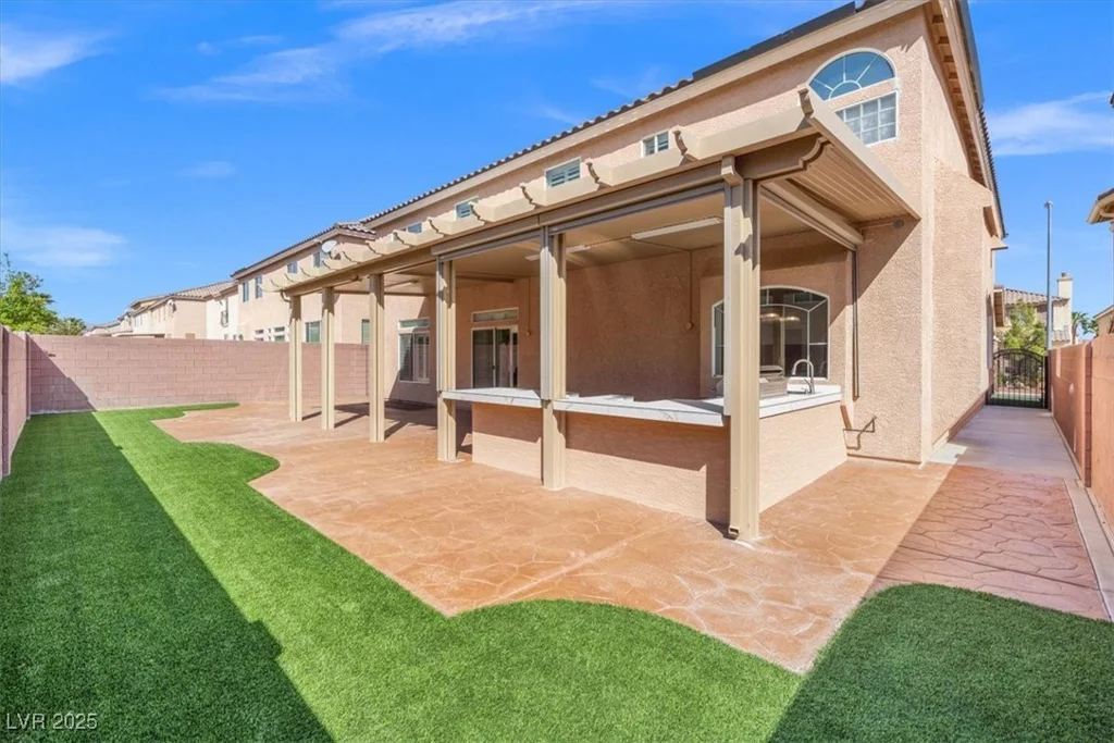 6335 Mount Eden, Las Vegas, NV 89139