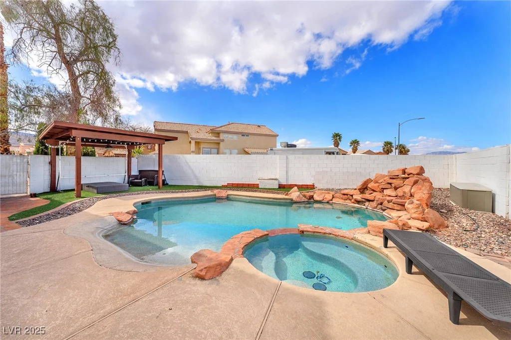 3536 Golden Pedal, Las Vegas, NV 89129