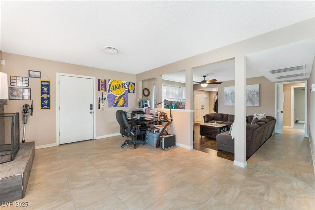 1462 Rawhide, Las Vegas, NV 89119