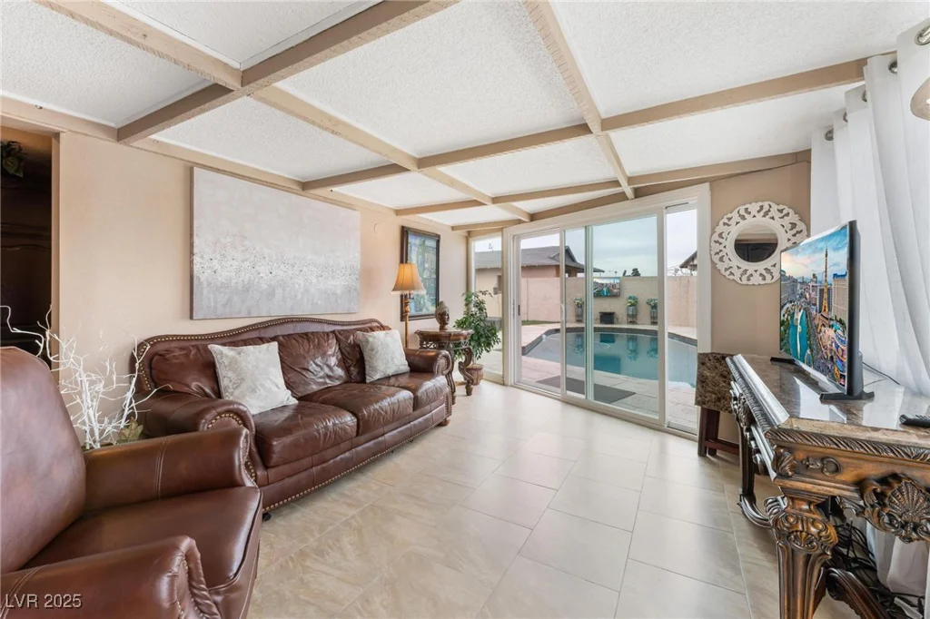 1462 Rawhide, Las Vegas, NV 89119