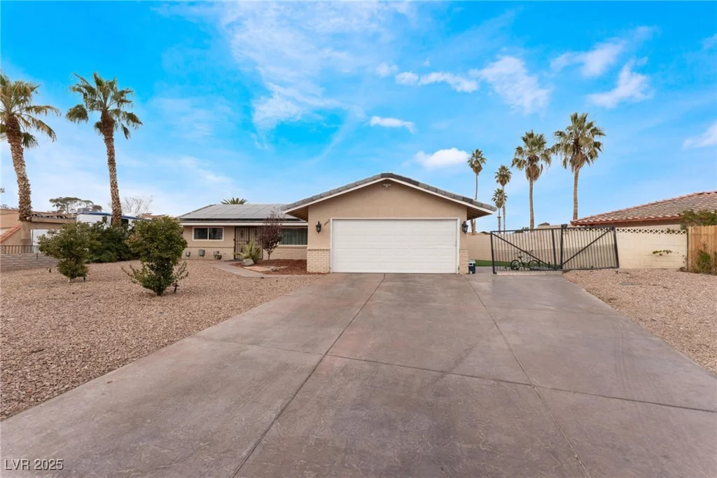 1462 Rawhide, Las Vegas, NV 89119