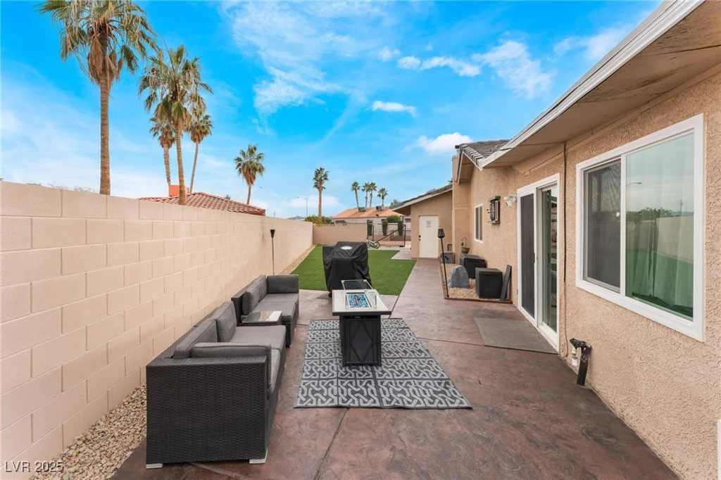 1462 Rawhide, Las Vegas, NV 89119