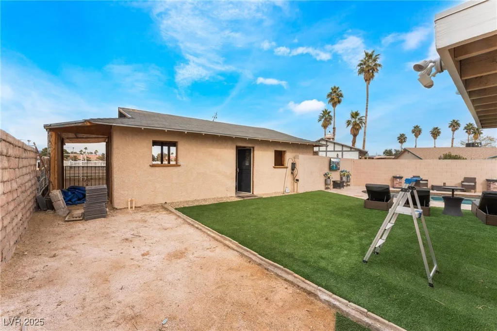 1462 Rawhide, Las Vegas, NV 89119