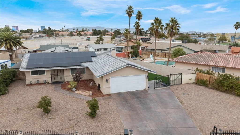 1462 Rawhide, Las Vegas, NV 89119