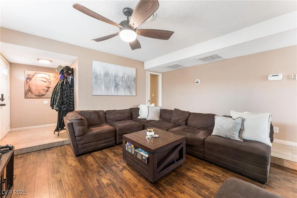 1462 Rawhide, Las Vegas, NV 89119