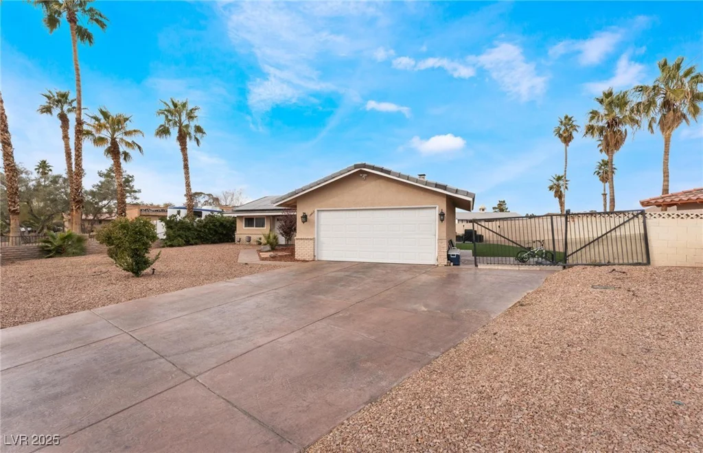 1462 Rawhide, Las Vegas, NV 89119