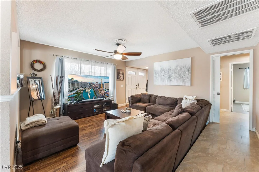 1462 Rawhide, Las Vegas, NV 89119