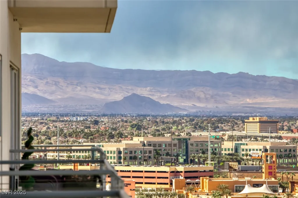 200 Hoover, Las Vegas, NV 89101
