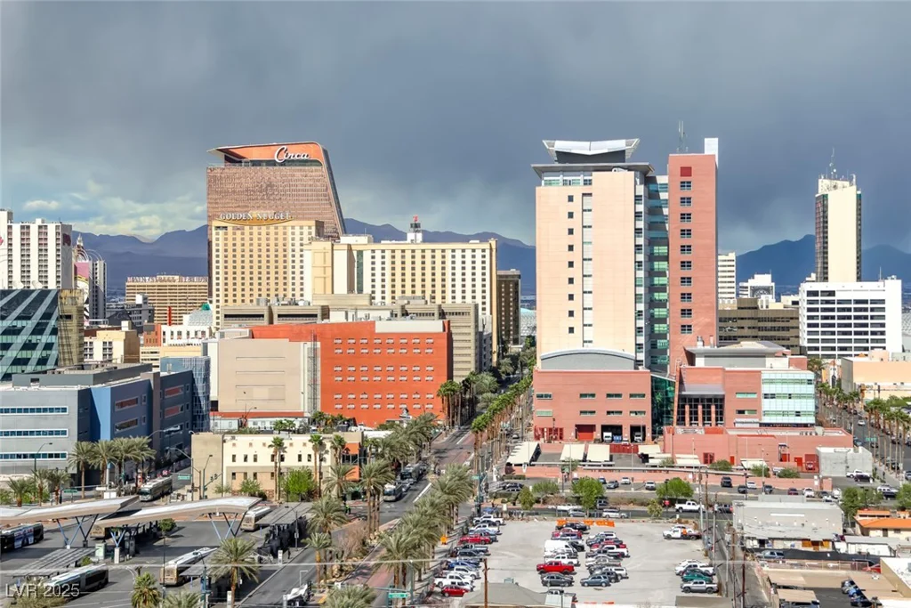 200 Hoover, Las Vegas, NV 89101