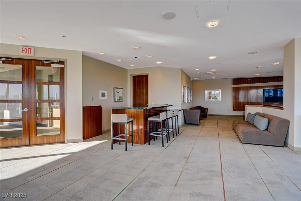 200 Hoover, Las Vegas, NV 89101