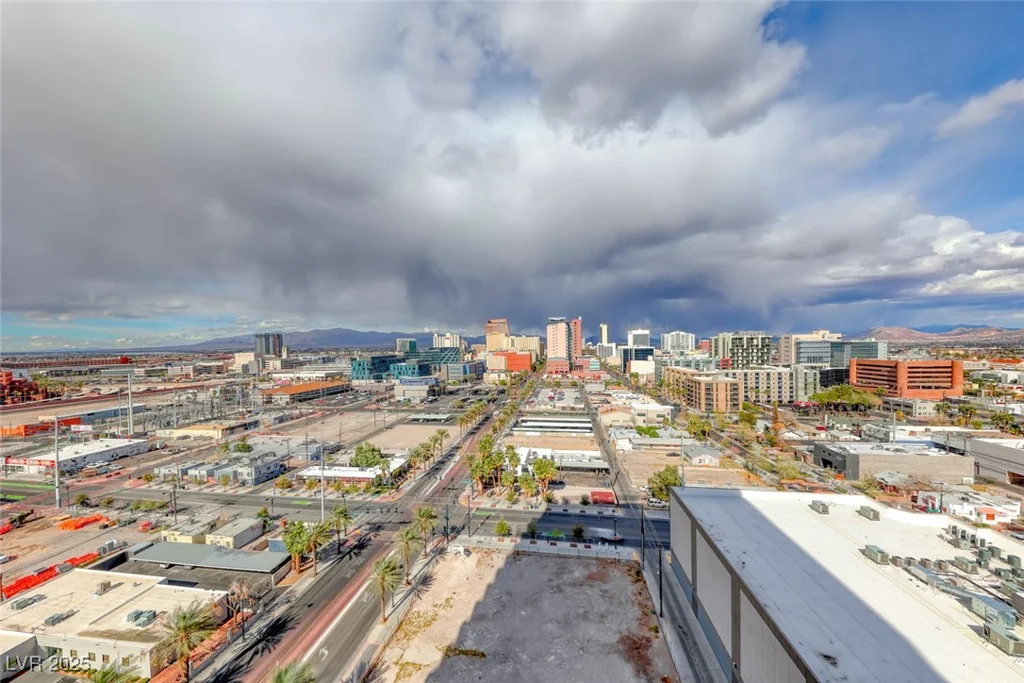 200 Hoover, Las Vegas, NV 89101