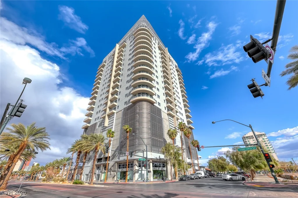 200 Hoover, Las Vegas, NV 89101