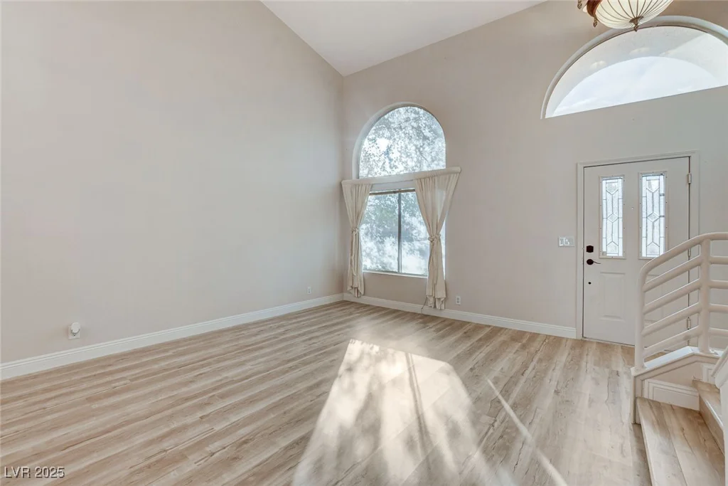 1700 Wandering Winds, Las Vegas, NV 89128