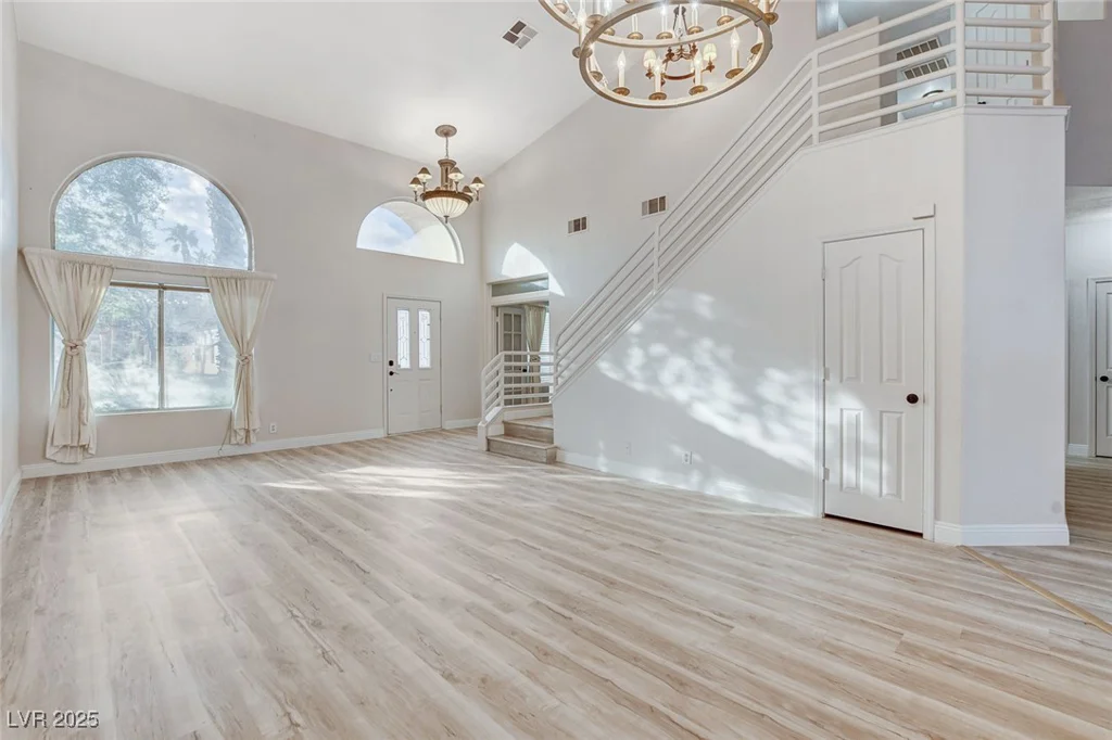 1700 Wandering Winds, Las Vegas, NV 89128