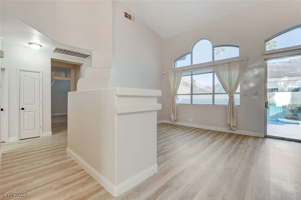 1700 Wandering Winds, Las Vegas, NV 89128