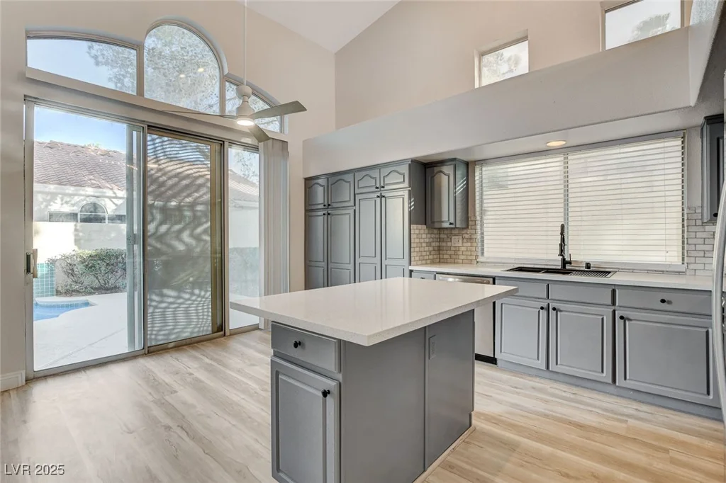 1700 Wandering Winds, Las Vegas, NV 89128