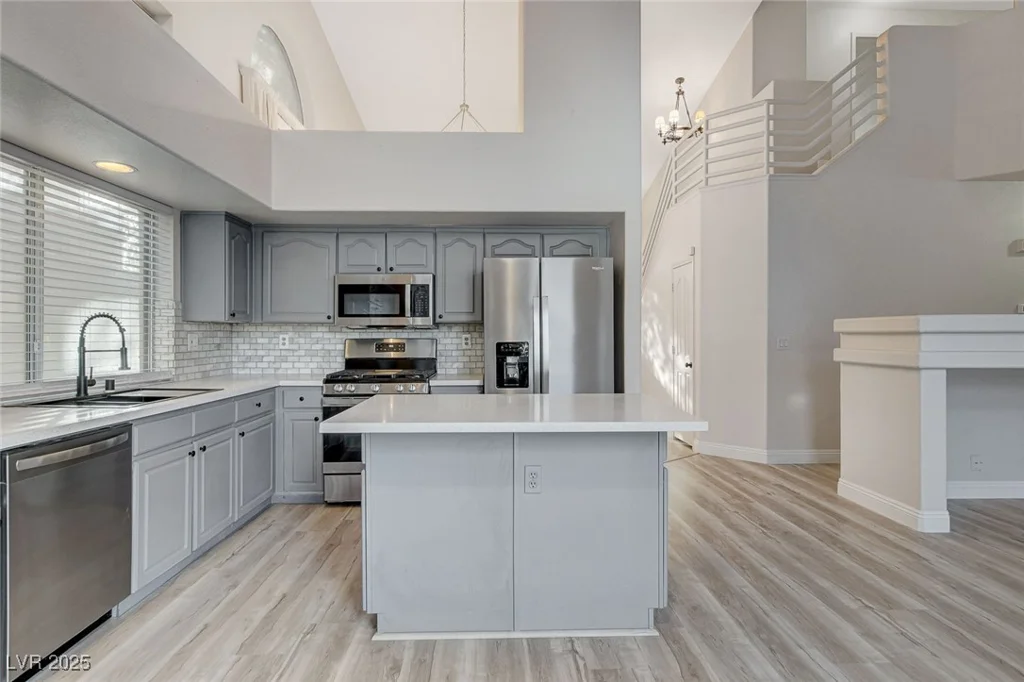 1700 Wandering Winds, Las Vegas, NV 89128