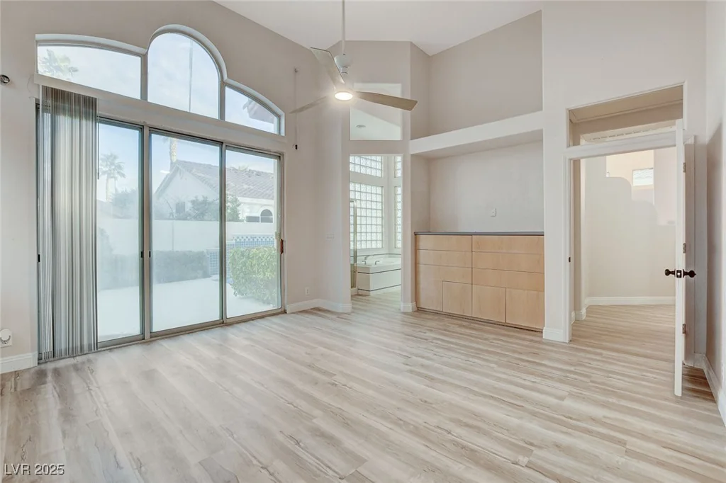 1700 Wandering Winds, Las Vegas, NV 89128