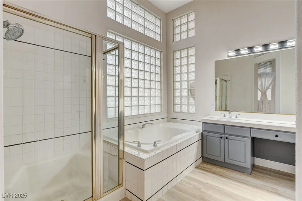 1700 Wandering Winds, Las Vegas, NV 89128