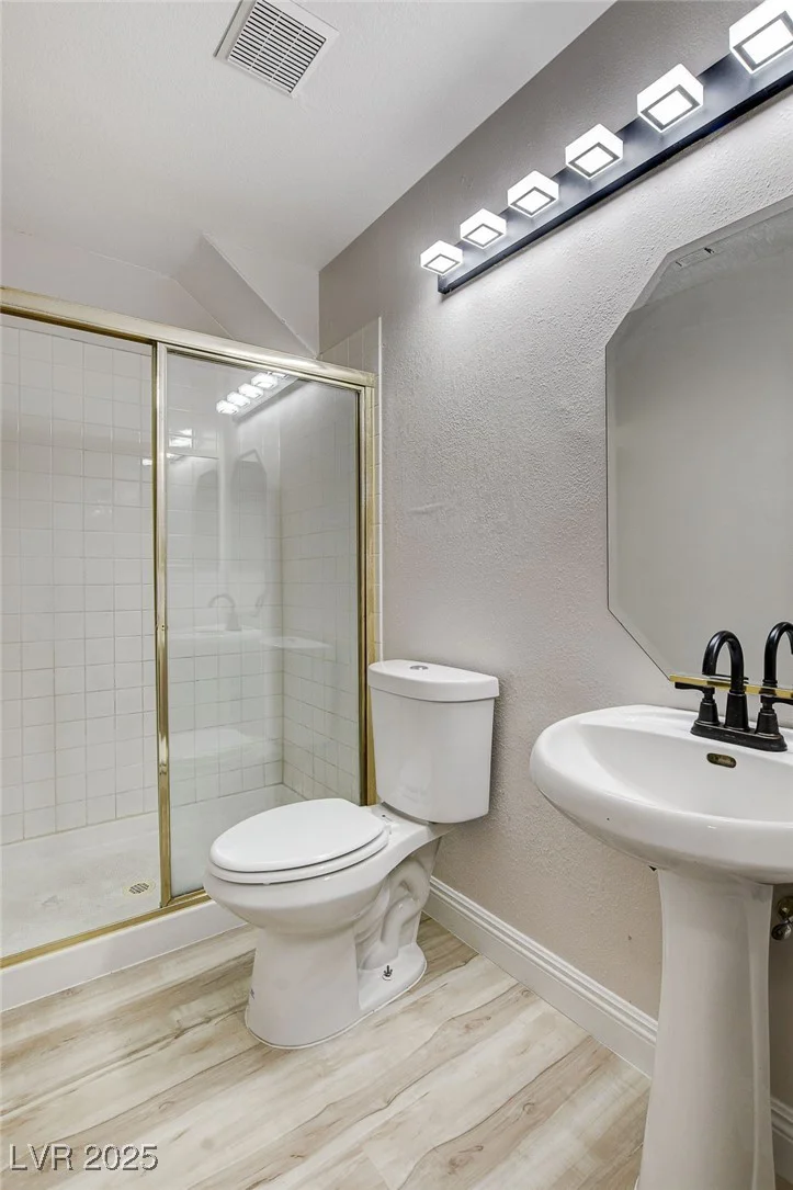 1700 Wandering Winds, Las Vegas, NV 89128