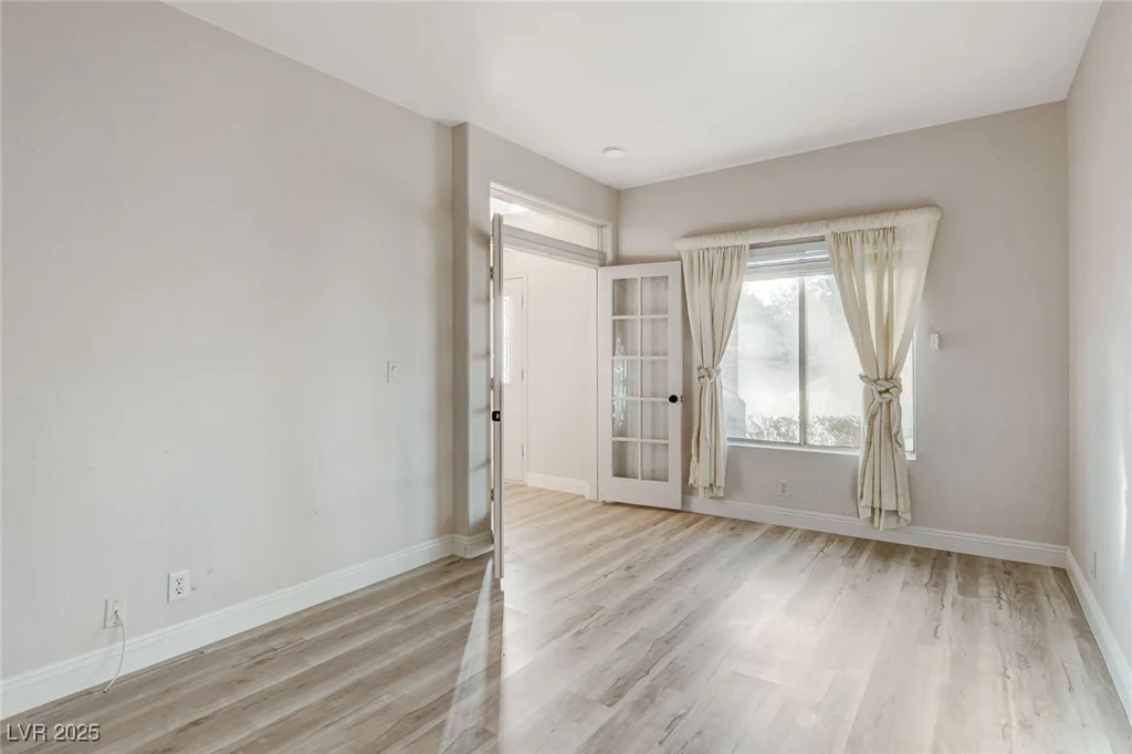 1700 Wandering Winds, Las Vegas, NV 89128