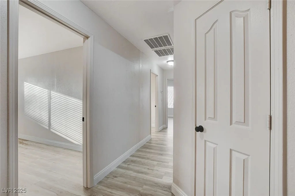 1700 Wandering Winds, Las Vegas, NV 89128