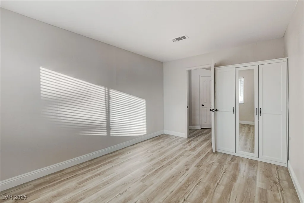 1700 Wandering Winds, Las Vegas, NV 89128