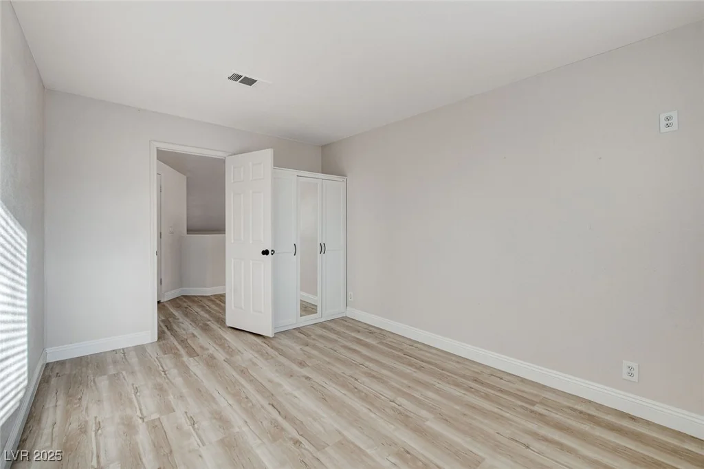 1700 Wandering Winds, Las Vegas, NV 89128