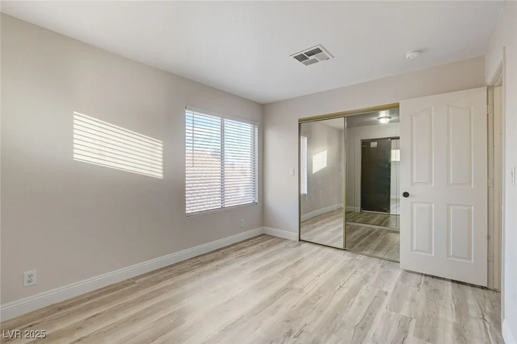 1700 Wandering Winds, Las Vegas, NV 89128