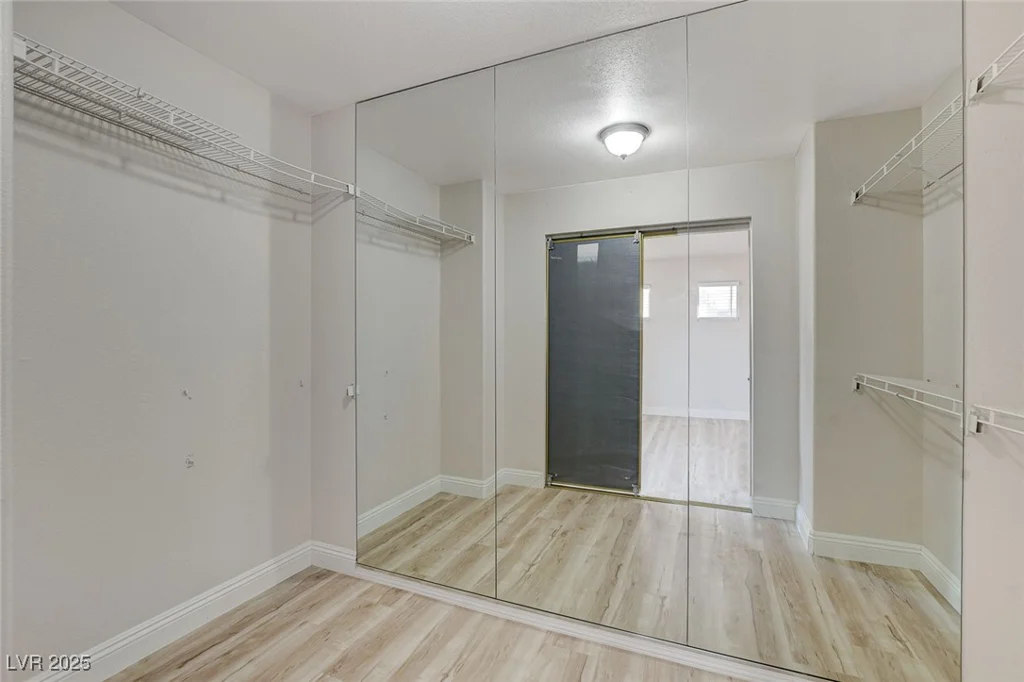 1700 Wandering Winds, Las Vegas, NV 89128