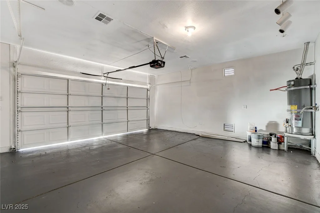 1700 Wandering Winds, Las Vegas, NV 89128