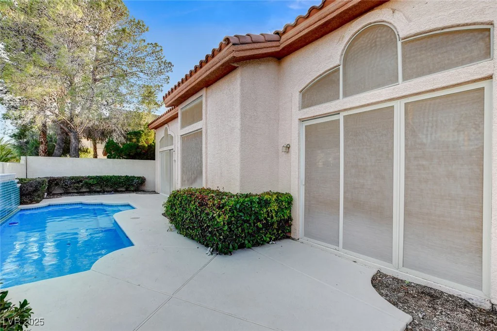 1700 Wandering Winds, Las Vegas, NV 89128
