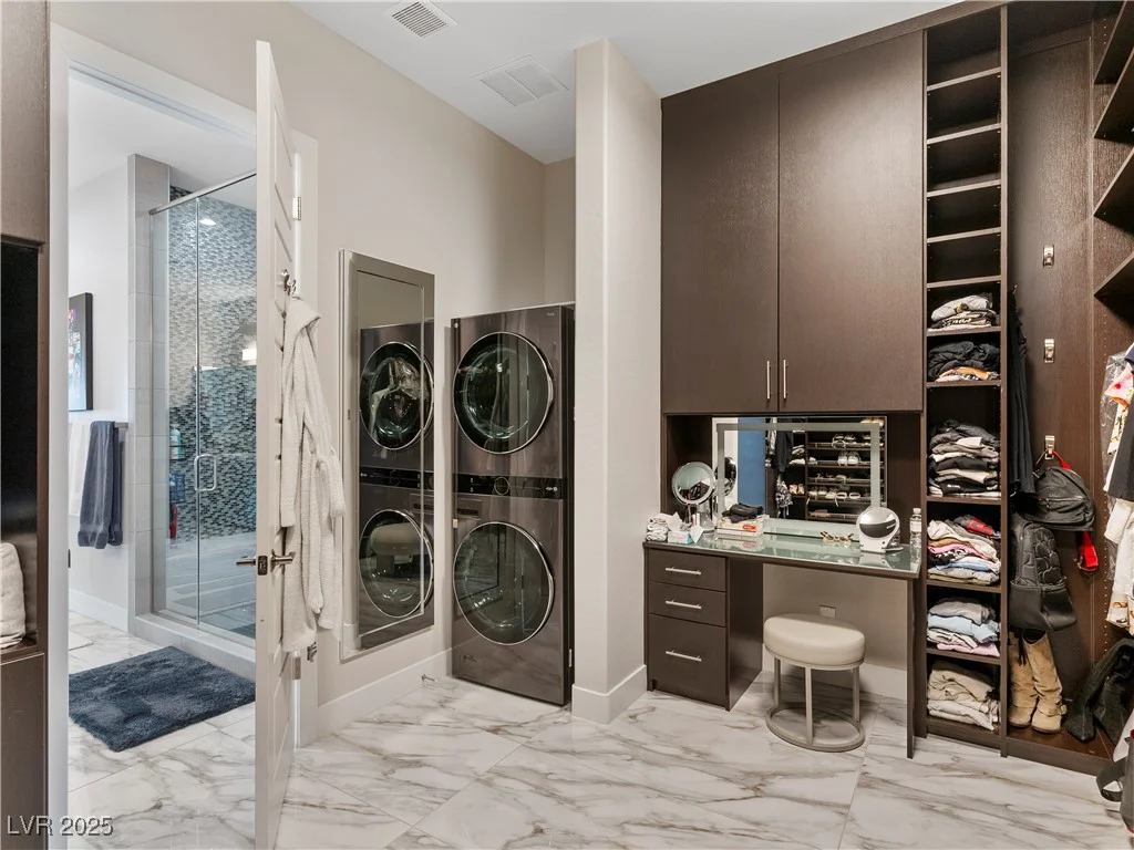 12 Olympia Chase, Las Vegas, NV 89141