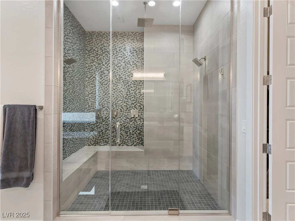 12 Olympia Chase, Las Vegas, NV 89141