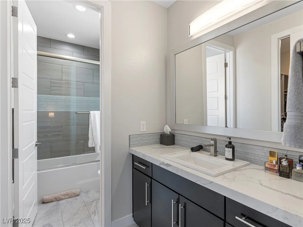 12 Olympia Chase, Las Vegas, NV 89141