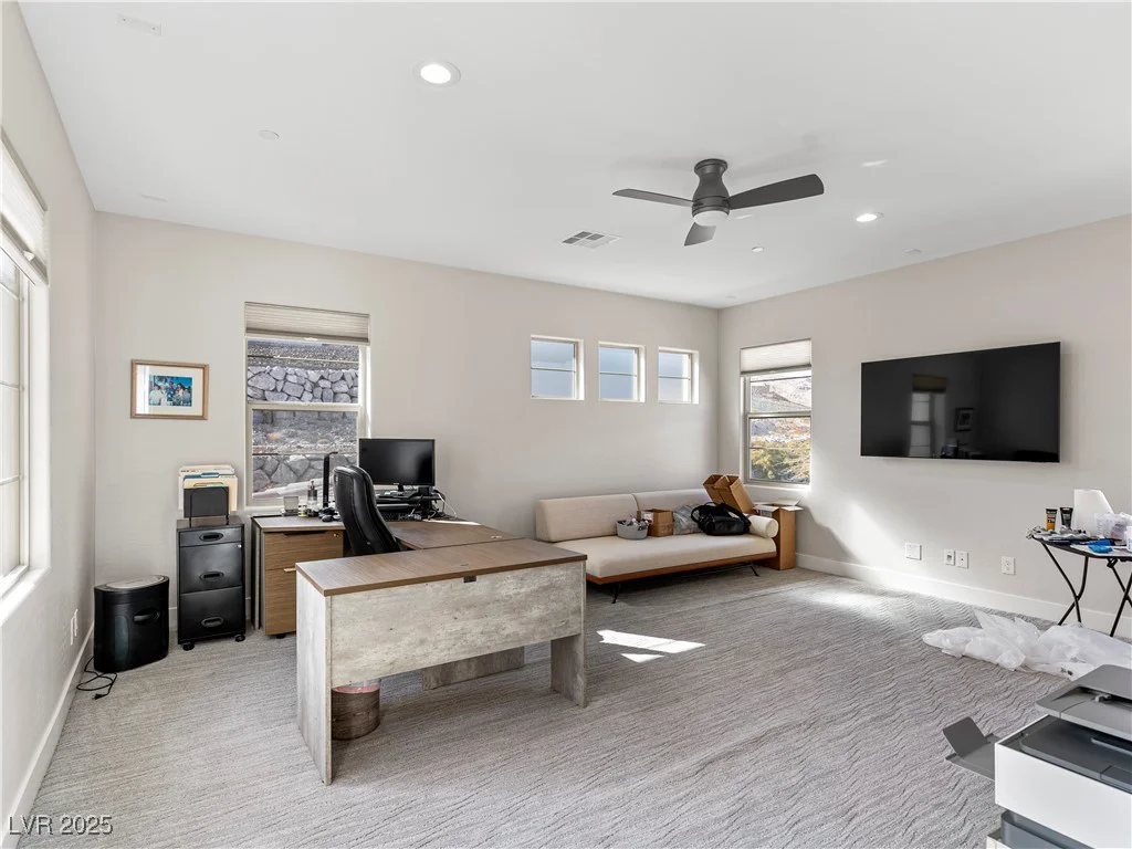 12 Olympia Chase, Las Vegas, NV 89141