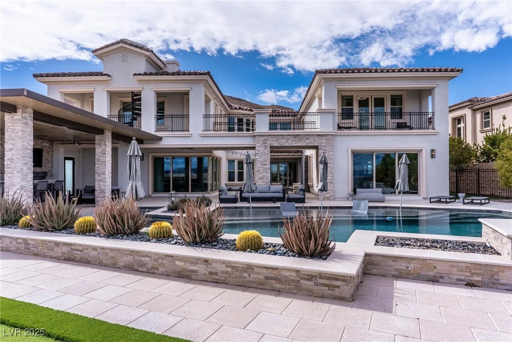 12 Olympia Chase, Las Vegas, NV 89141