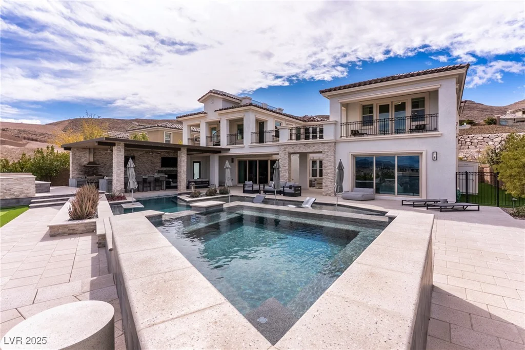 12 Olympia Chase, Las Vegas, NV 89141