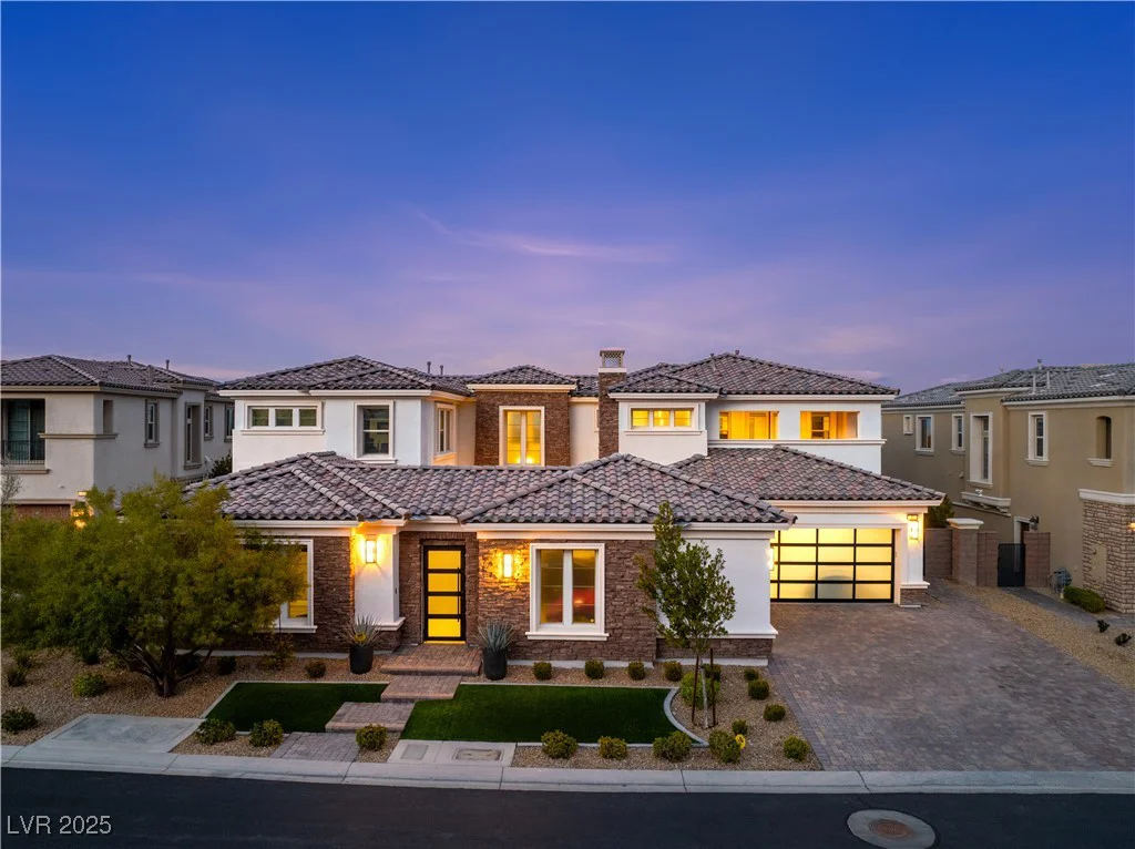 12 Olympia Chase, Las Vegas, NV 89141