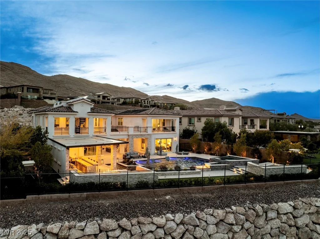 12 Olympia Chase, Las Vegas, NV 89141
