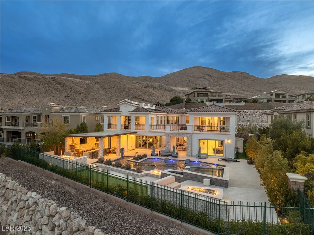 12 Olympia Chase, Las Vegas, NV 89141