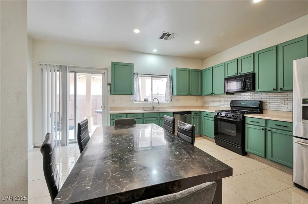 6891 Nickel Mine, Las Vegas, NV 89122