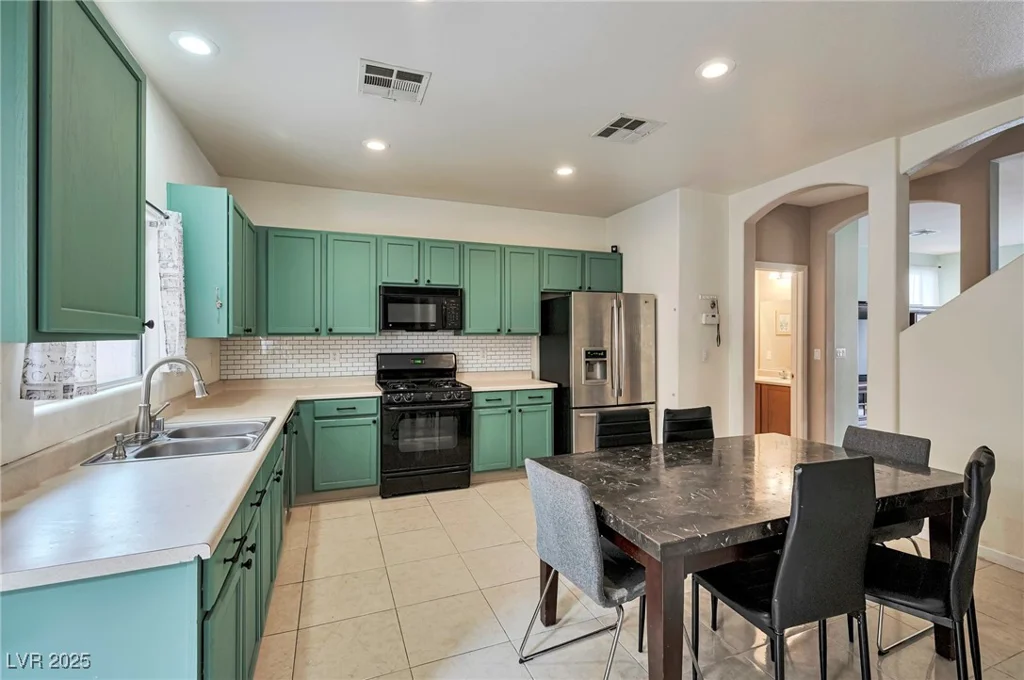 6891 Nickel Mine, Las Vegas, NV 89122