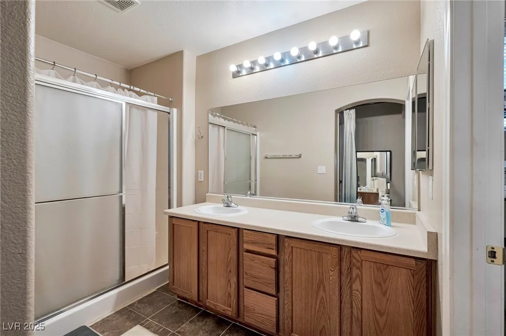 6891 Nickel Mine, Las Vegas, NV 89122