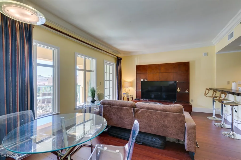 30 Strada Di Villaggio, Henderson, NV 89011