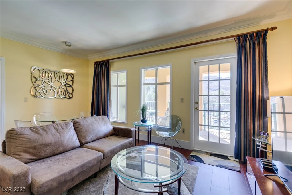 30 Strada Di Villaggio, Henderson, NV 89011