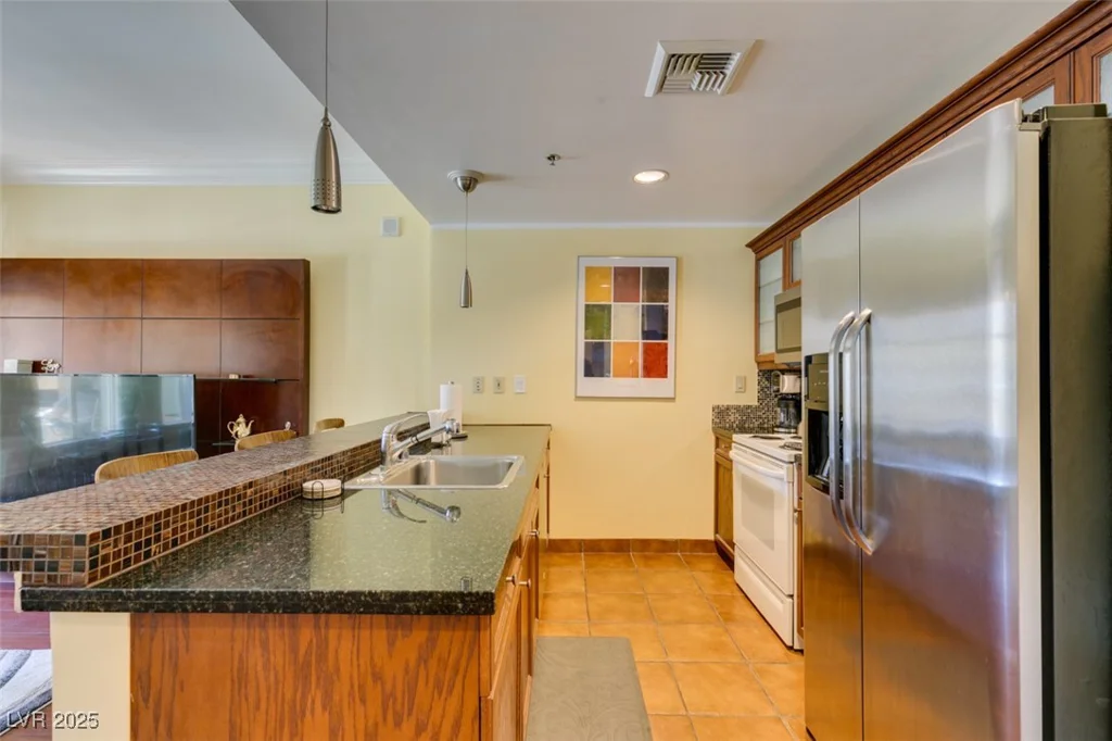30 Strada Di Villaggio, Henderson, NV 89011