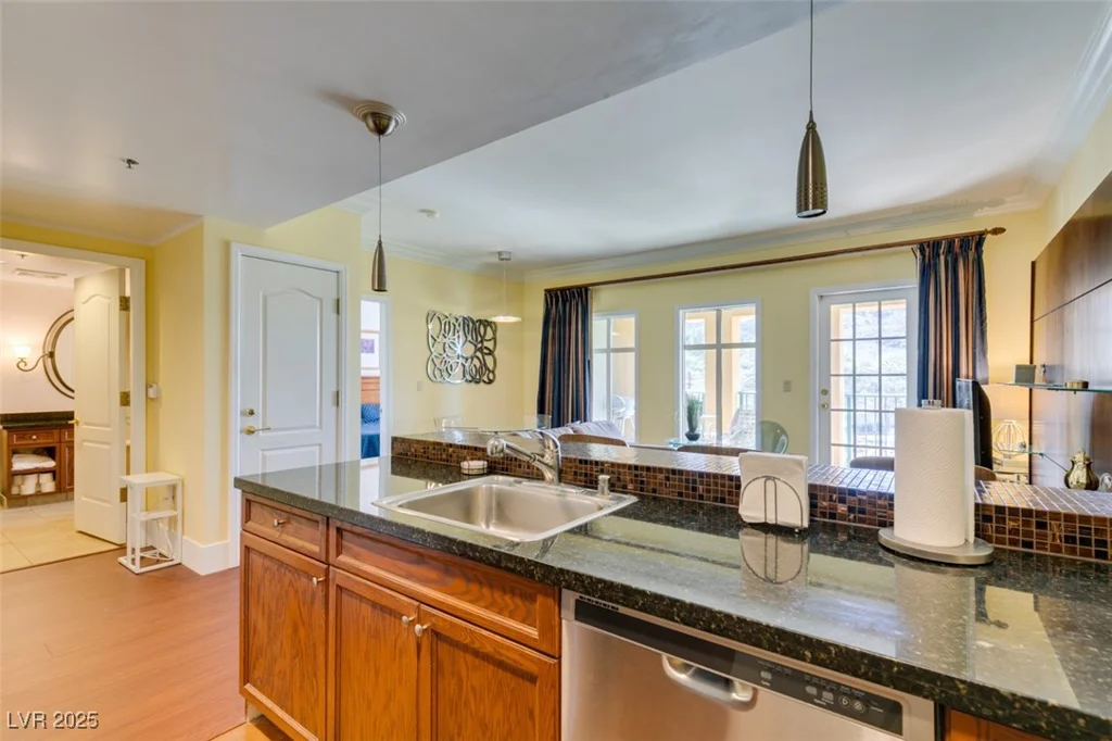 30 Strada Di Villaggio, Henderson, NV 89011