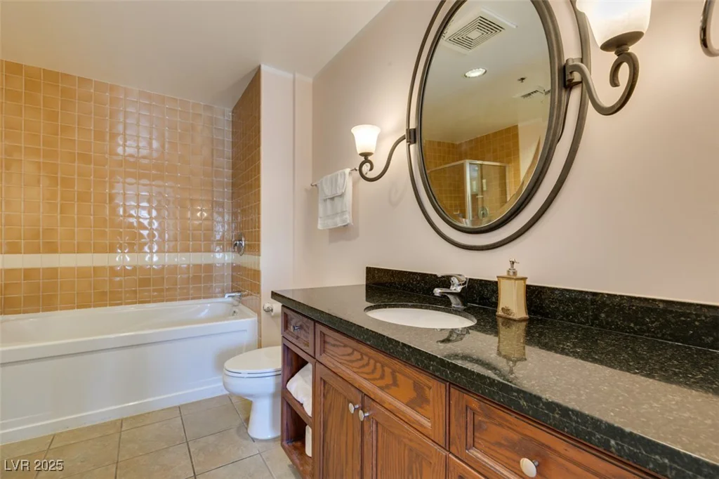 30 Strada Di Villaggio, Henderson, NV 89011